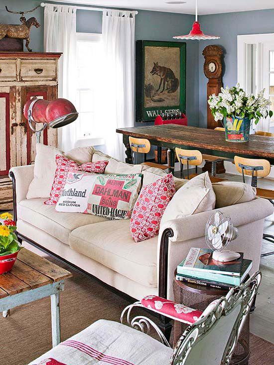 Incorporate vintage finds from flea markets to give your ⁤Vintage Living Room a personal touch