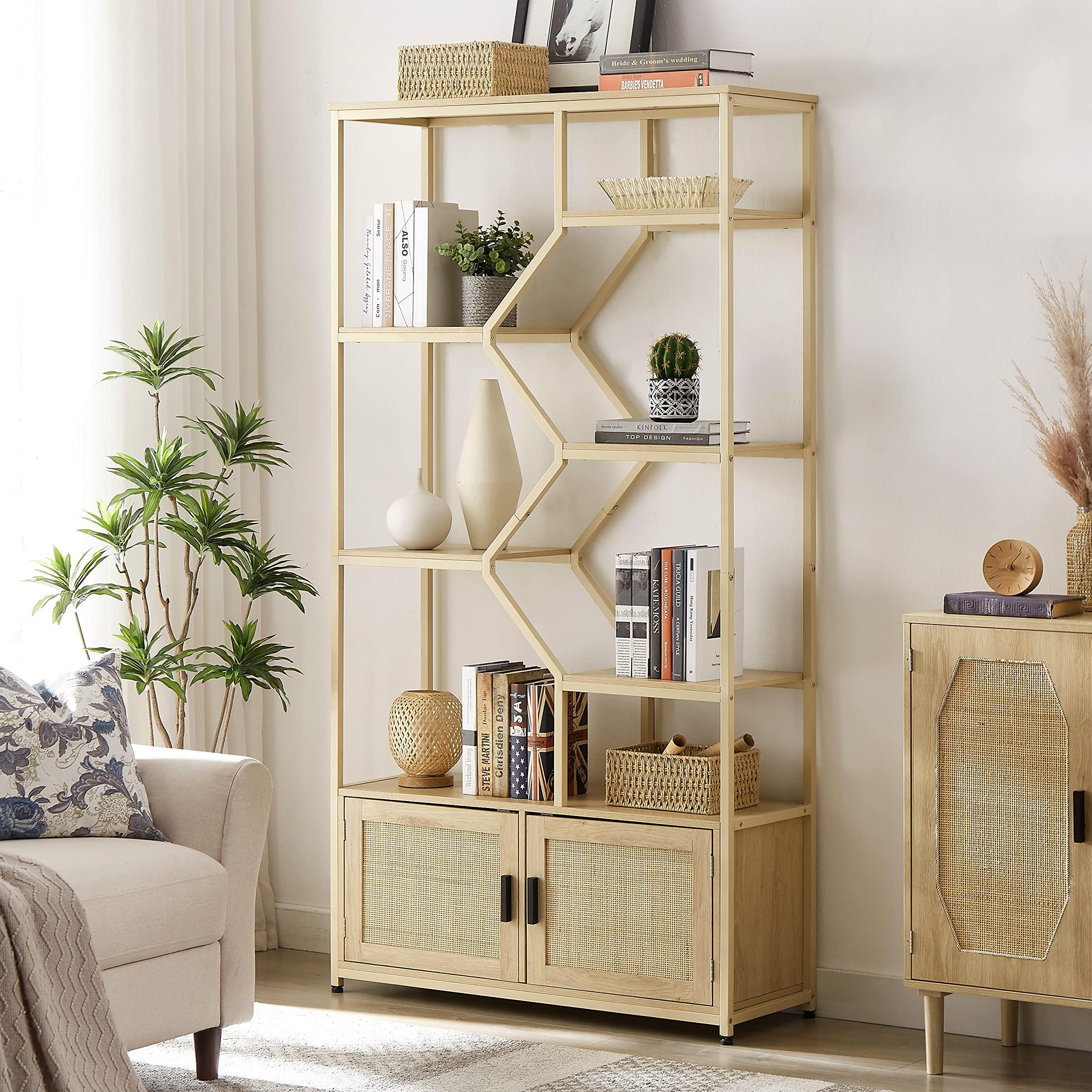 Integrate​ open shelving for displaying books‌ and trinkets in your Boho Living Room