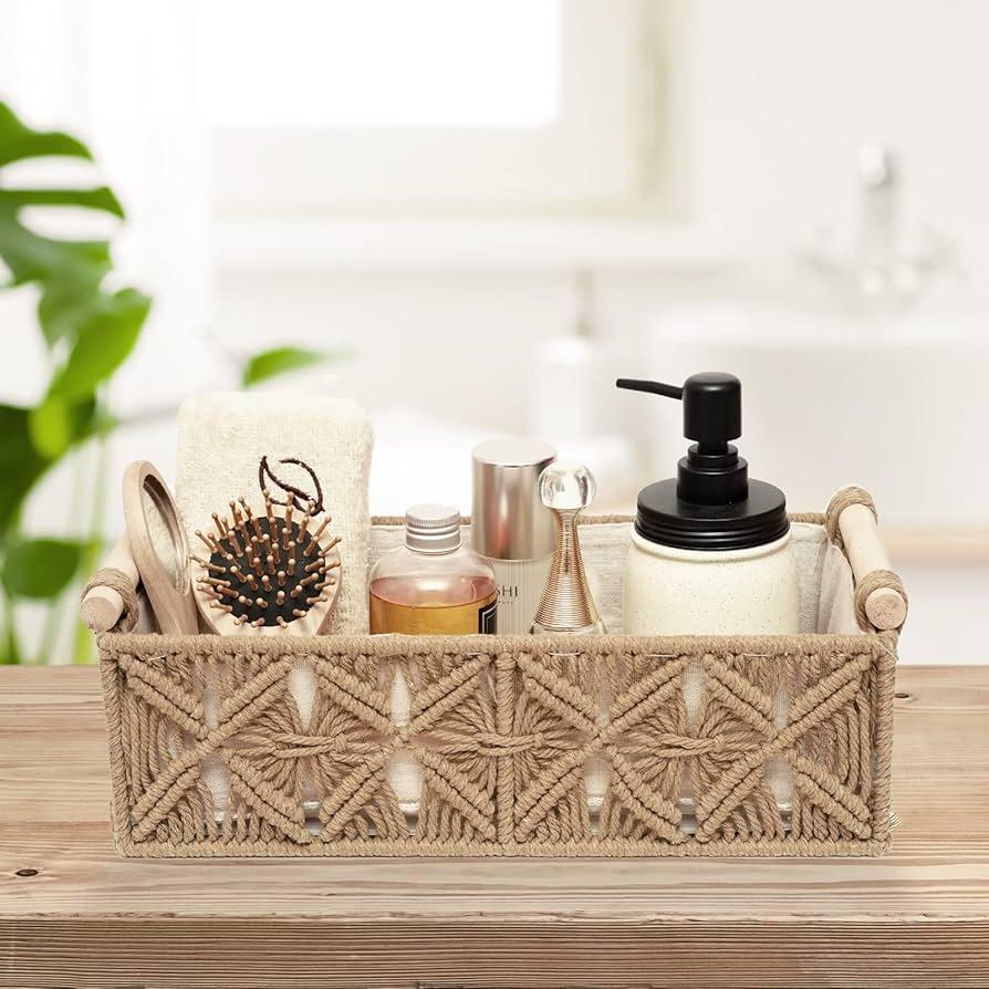 Embrace natural ​elements with wicker baskets in your boho bathroom