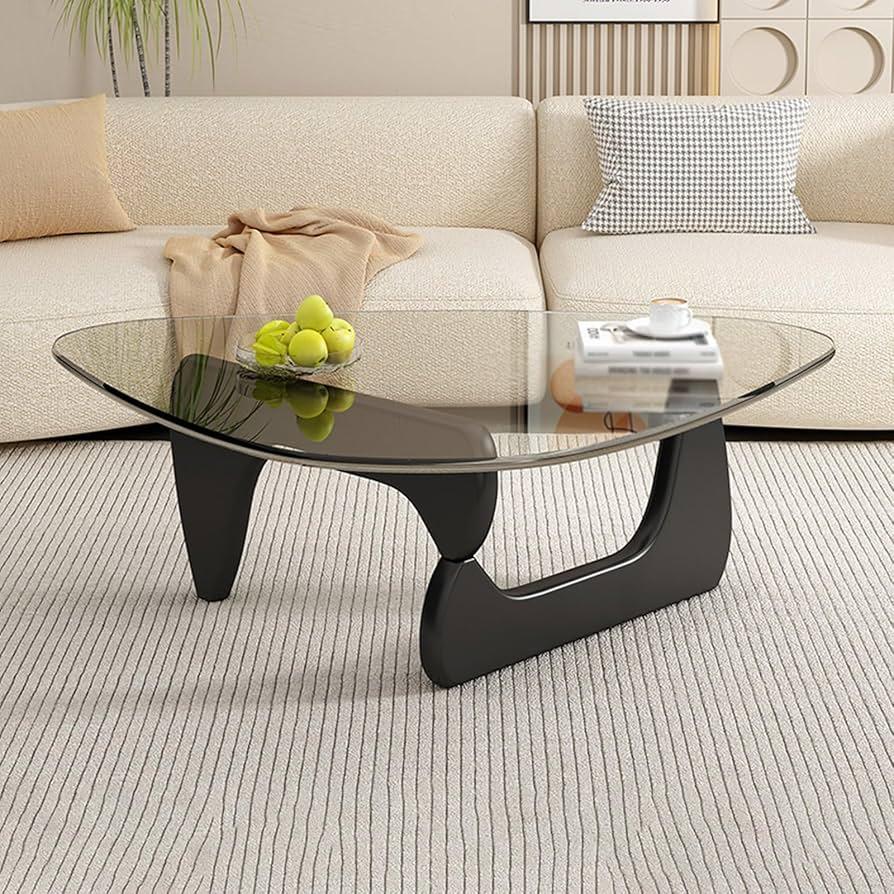 Incorporate a mid-century coffee table⁤ for a sleek focal point ‍in‍ your Vintage Living‍ Room