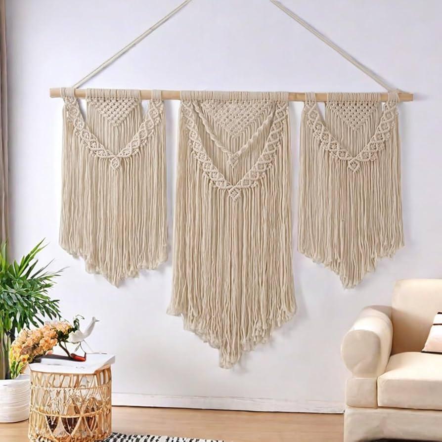 Integrate ‌macramé wall hangings for ⁢a bohemian touch to your ‌earthy‌ living ⁢room