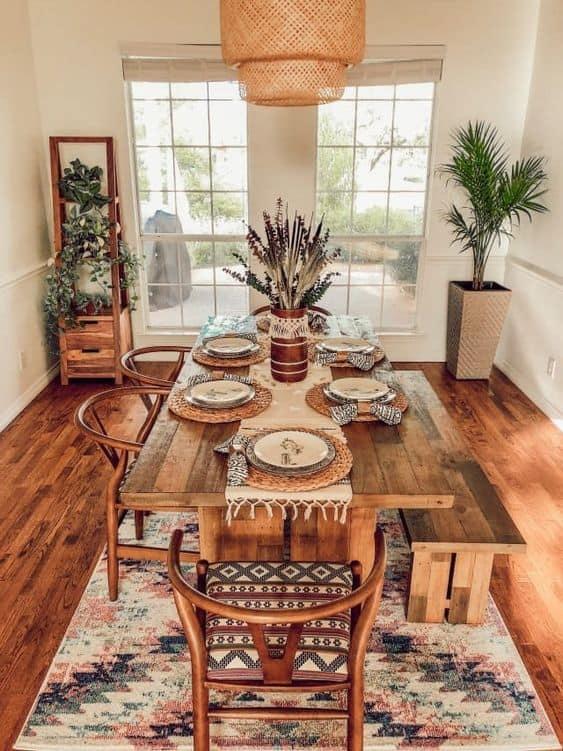 Mix‌ and match dining‌ styles for a casual eating area in your Boho Living Room