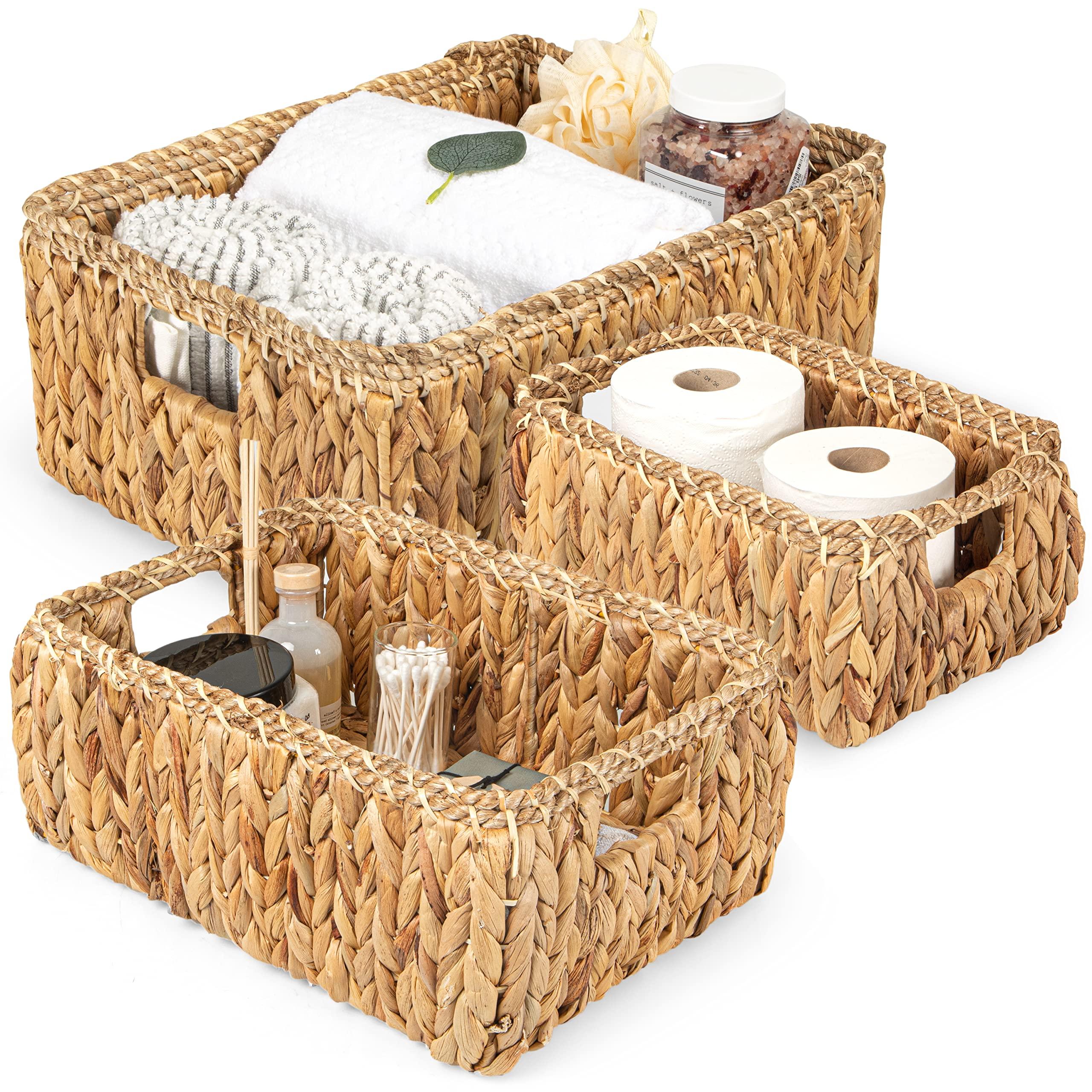 Woven‌ baskets provide stylish storage solutions for your Boho ⁢Living Room essentials