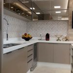Fabulous Modern Kitchen Sets on Simplicity, Efficiency and Elegance