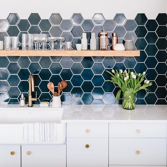 Kitchen backsplash tile: main features